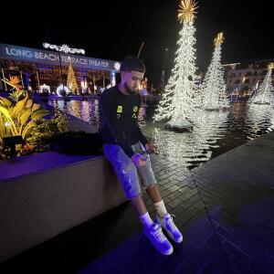 default playlist img