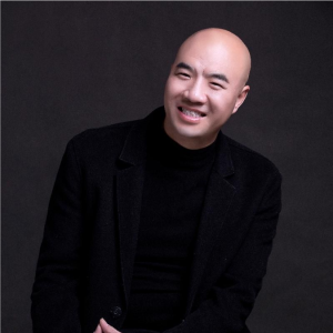 Listen to 人生不怕苦 2伴奏 (完整版) song with lyrics from 久哥