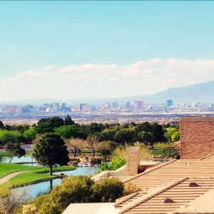 Dengarkan Can't I See lagu dari Katie J dengan lirik