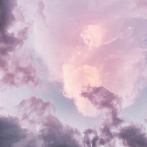 ดาวน์โหลดและฟังเพลง Running to Her พร้อมเนื้อเพลงจาก Five Minutes More