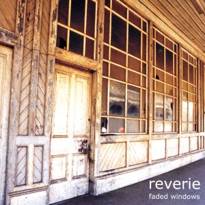 收聽Reverie的Reverie歌詞歌曲