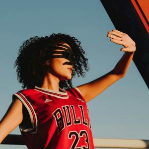 ดาวน์โหลดและฟังเพลง Turn Her Up (Explicit) พร้อมเนื้อเพลงจาก NovaDummy