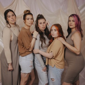 收聽Cimorelli的Payphone歌詞歌曲
