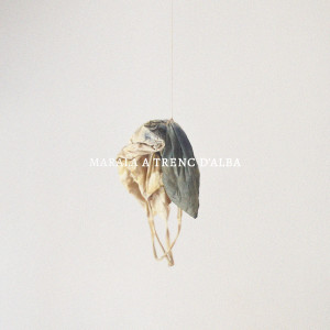 ดาวน์โหลดและฟังเพลง A Trenc D'Alba พร้อมเนื้อเพลงจาก Marala