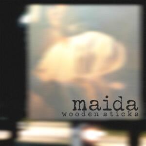 收聽Maida的Wooden Sticks歌詞歌曲
