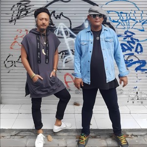 收聽octav sicilia的Tears & Blood歌詞歌曲