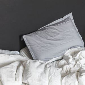 Dengarkan lagu Brain Relaxation nyanyian Deep Sleep dengan lirik