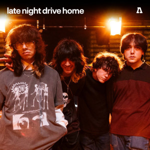 อัลบัม late night drive home on Audiotree Live ศิลปิน late night drive home