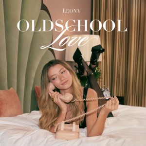 ดาวน์โหลดและฟังเพลง I Can Feel พร้อมเนื้อเพลงจาก Leony