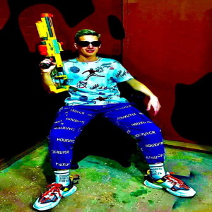 Dengarkan WOoDie (Explicit) lagu dari ZaBl BaBl dengan lirik