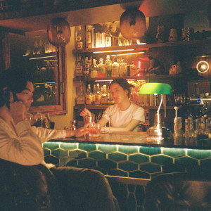 Listen to ถ้าเขาไม่รักมาอยู่กับฉันดีมั้ย? (Lean on me) song with lyrics from SLAPKISS