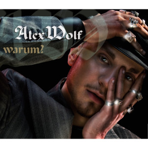ดาวน์โหลดและฟังเพลง Warum พร้อมเนื้อเพลงจาก Alex Wolff