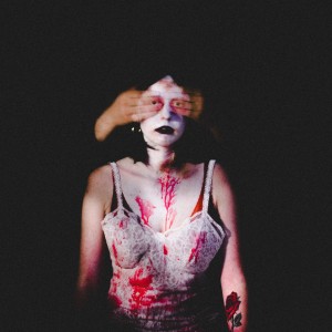 ดาวน์โหลดและฟังเพลง Opinions พร้อมเนื้อเพลงจาก Emma Garriott