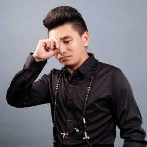 Listen to 思念之歌 song with lyrics from 久美索朗