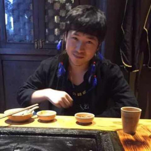 收聽魚大叔的走過這條街歌詞歌曲