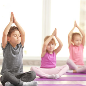 ดาวน์โหลดและฟังเพลง Bedtime Music พร้อมเนื้อเพลงจาก Yoga Muziek Voor Kinderen
