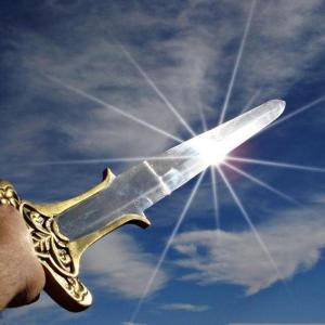 Dengarkan Triunfo lagu dari Mc cobe dengan lirik