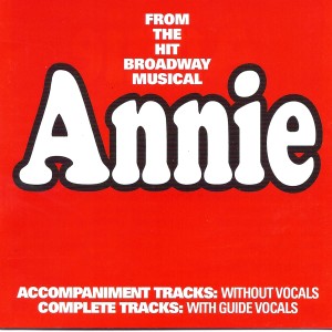 ดาวน์โหลดและฟังเพลง Fully Dressed (Children) พร้อมเนื้อเพลงจาก Stage Stars