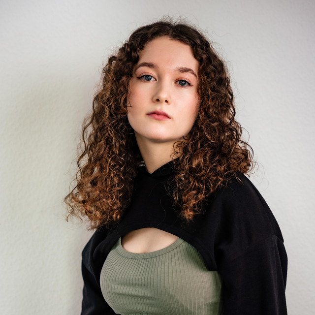 Emmie Lee