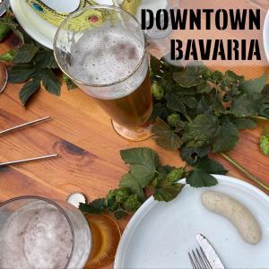 ดาวน์โหลดและฟังเพลง DOWNTOWN BAVARIA พร้อมเนื้อเพลงจาก Triple G