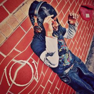 收聽teccagotmotion的jus be u bro (Explicit)歌詞歌曲