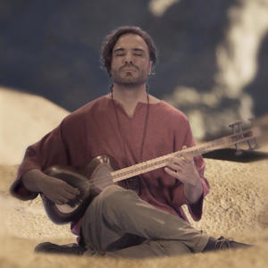 收聽Ali Ghamsari的Desire歌詞歌曲