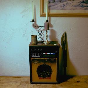 收聽Vela Blasco的FUCK WHO/WHAT (Explicit)歌詞歌曲