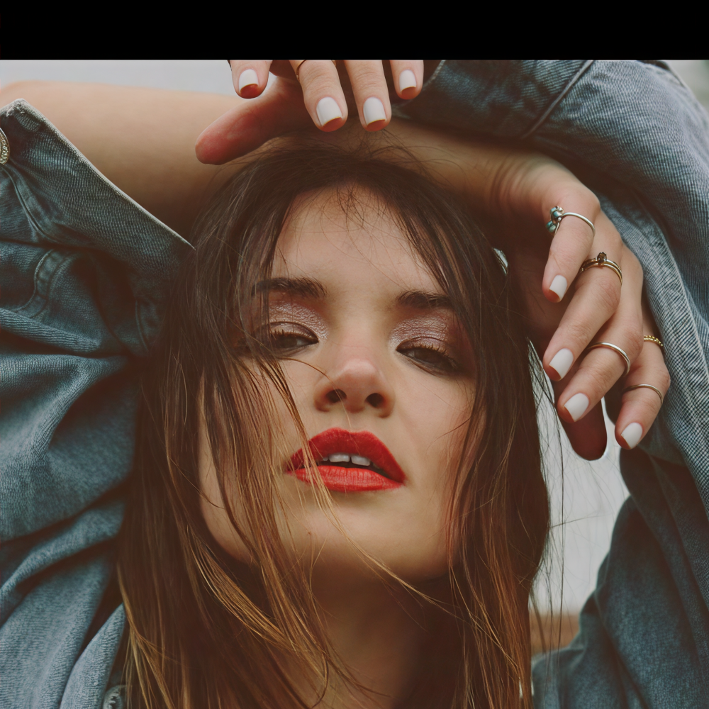 Liz Huett