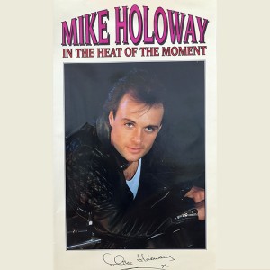 ดาวน์โหลดและฟังเพลง In the Heat of the Moment พร้อมเนื้อเพลงจาก Mike Holloway