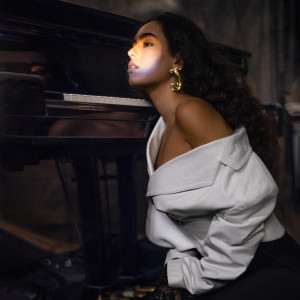 Listen to הבן זונה (Explicit) song with lyrics from נועם קלינשטיין