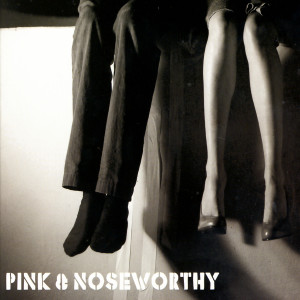 ดาวน์โหลดและฟังเพลง Battlefields II พร้อมเนื้อเพลงจาก Pink & Noseworthy
