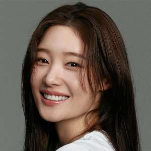 Jung Chae Yeon ดาวน์โหลดและฟังเพลงฮิตจาก Jung Chae Yeon