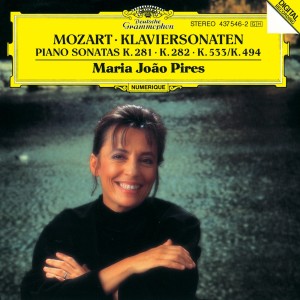 收聽Maria João Pires的3. Rondeau (Allegro)歌詞歌曲