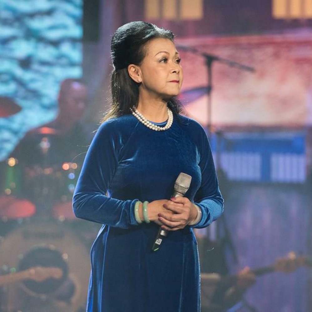 Chiếc Lá Thu Phai