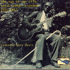 收聽Reverend Gary Davis的Cigarette Break歌詞歌曲