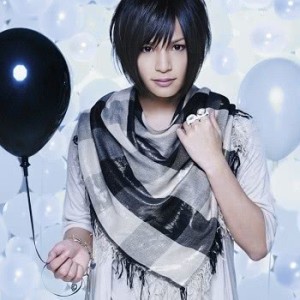 ดาวน์โหลดและฟังเพลง Rollin' Merry Go Round พร้อมเนื้อเพลงจาก Piko