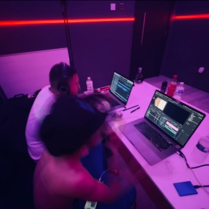 default playlist img