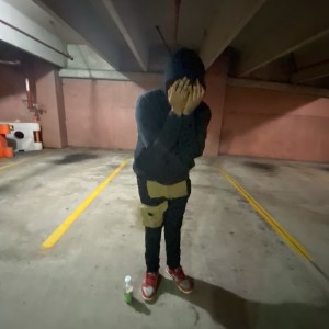 ดาวน์โหลดและฟังเพลง DOLO (Explicit) พร้อมเนื้อเพลงจาก Cozzynaz