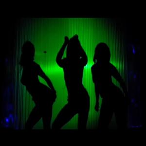 Yuri Online的專輯HOLD CE GAME (feat. MH) [Explicit]