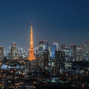 Dengarkan lagu 五一旅游进行曲 nyanyian Knorr dengan lirik