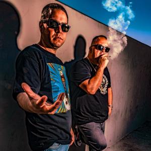 收聽38 Jake的SHE BELONGS TO THE STREETS (feat. R.O.T.) (Explicit)歌詞歌曲