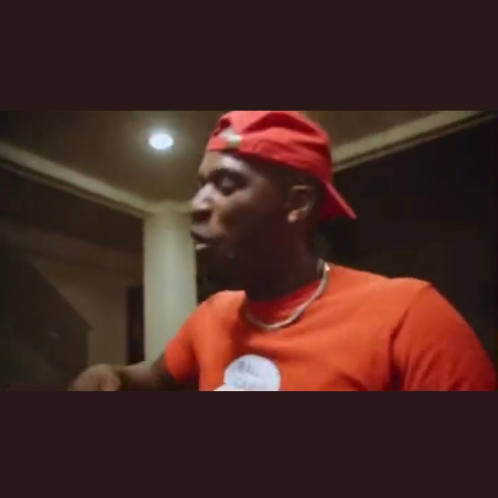 Hitman Holla v Mackk Myron BAR PONG (Explicit)
