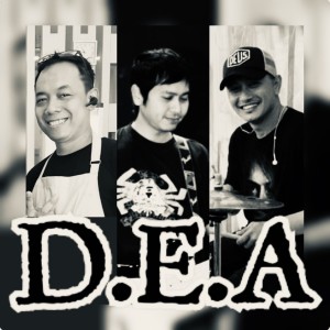 收聽D.E.A的Love Me歌詞歌曲