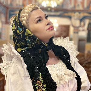 Listen to Ai Grijă Doamne De Noi song with lyrics from Oana Tomoiaga