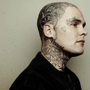 ดาวน์โหลดและฟังเพลง Touch You (Explicit) พร้อมเนื้อเพลงจาก Louie Knuxx