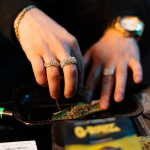 default playlist img