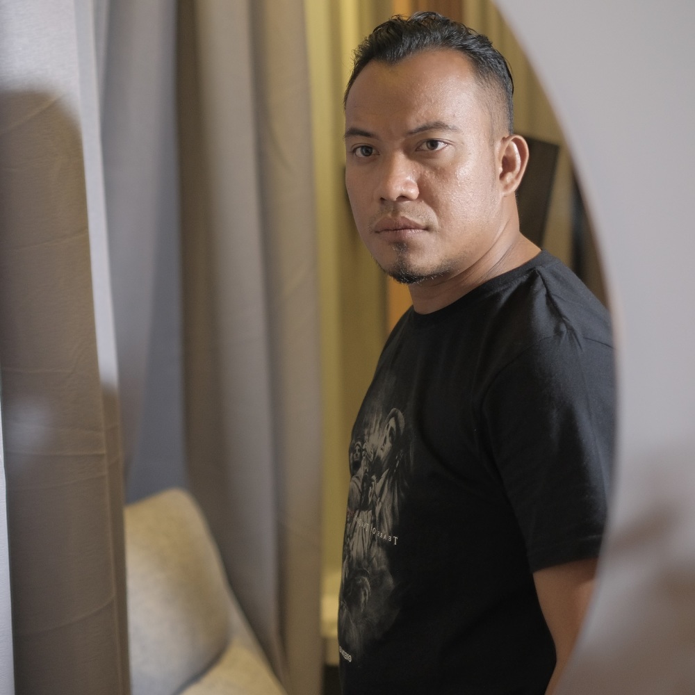 Meninggalkan Luka