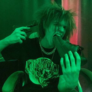 Dengarkan Черные Форсы! (Explicit) lagu dari BabyGlock! dengan lirik