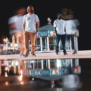default playlist img