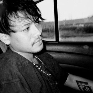 Dengarkan ที่ผ่านมายังรู้สึกดี lagu dari ช่างหำ dengan lirik